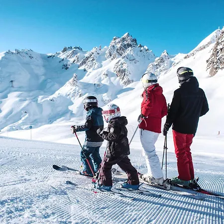 Confortable 2 Pieces, Skis Aux Pieds, Proche Commerces Apartment *